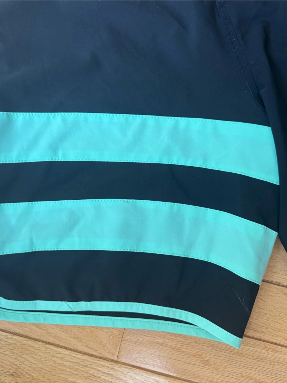 Hurley Phantom Men's Size 36 Black and Teal Swim Boardshorts w/Back Pocket EUC